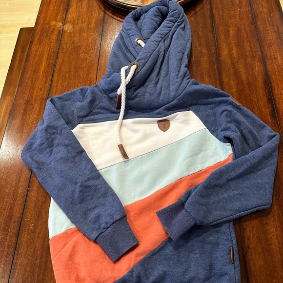 Wanakome Tops - Wanakome Hoodie size M